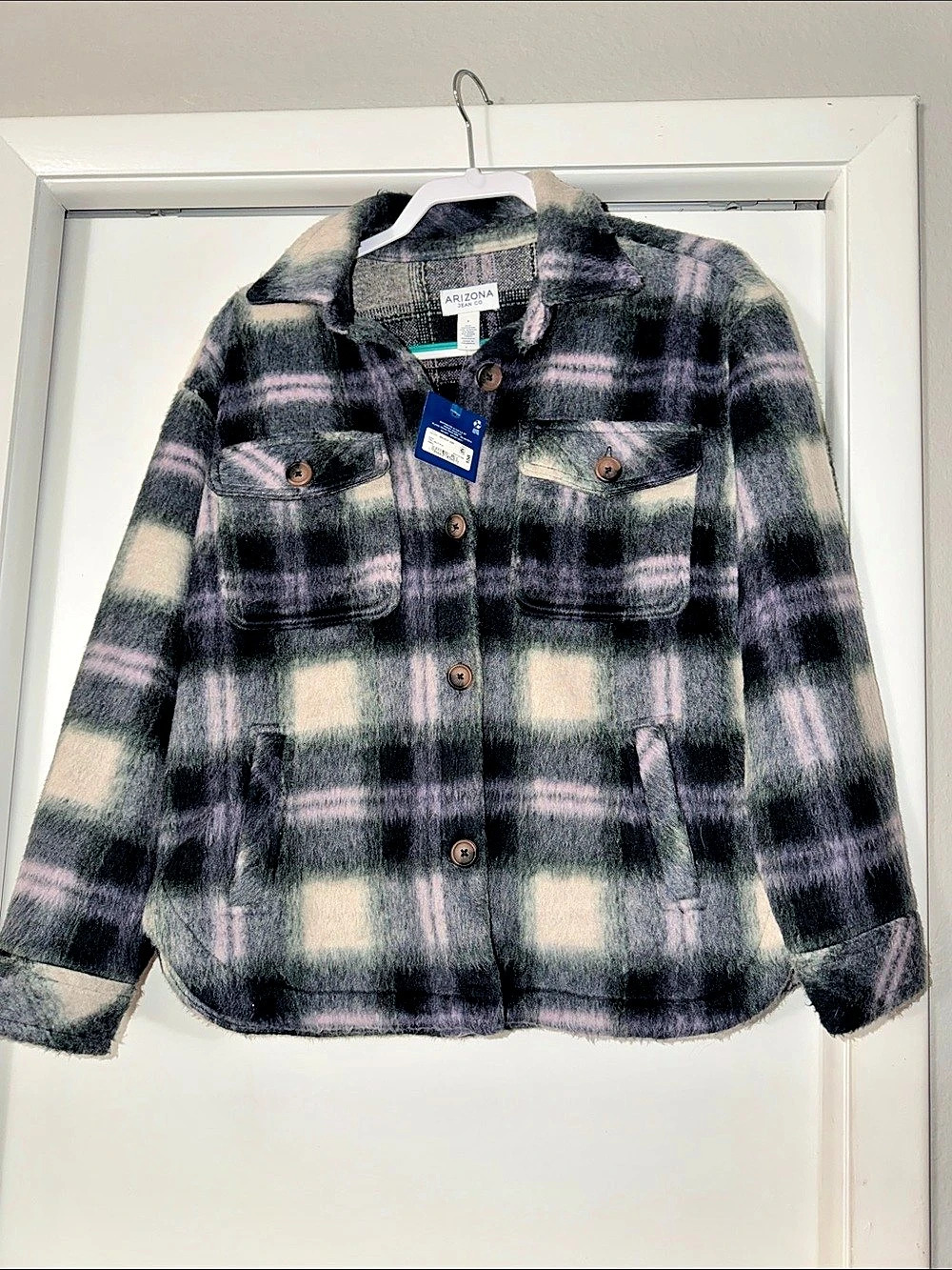 Arizona Jean Co. Womens Juniors Midweight Shirt Jacket. Plaid Gray & Pink Small